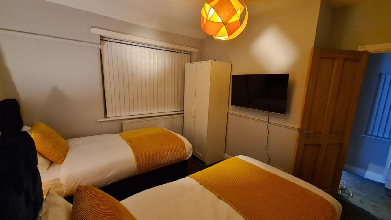 Stunning Holiday Home. Free Parking. Manchester Exterior foto